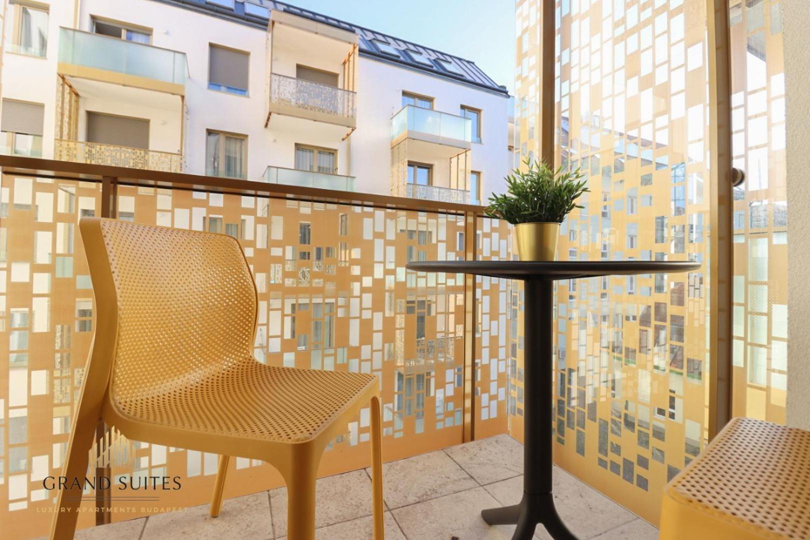 Grand Suites Central Будапеща Екстериор снимка