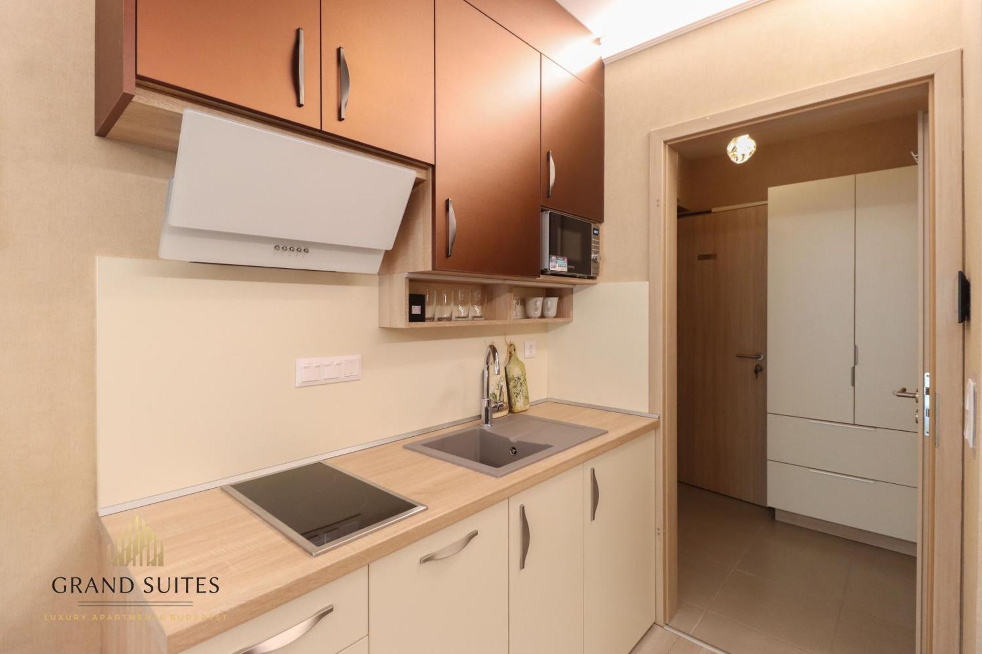 Grand Suites Central Будапеща Екстериор снимка